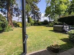 Woodlands Retreat