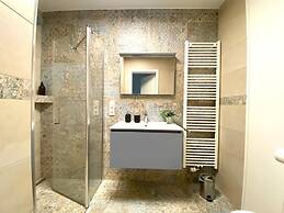 Luxury 2 bedrooms in Limpertsberg