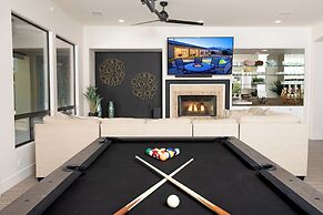 Luxury Resort Style Living w/ Pool & Jacuzzi