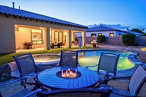 Luxury Resort Style Living w/ Pool & Jacuzzi