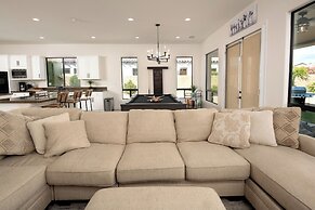 Luxury Resort Style Living w/ Pool & Jacuzzi