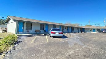Tropic Motel