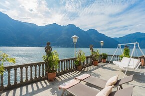 Terrace on Orrido di Nesso Waterfall