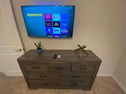 Gorgeous 6Bd w Pool Windsor Island 4450