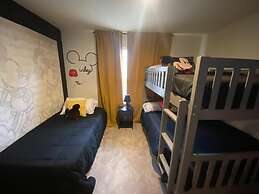 Gorgeous 6Bd w Pool Windsor Island 4450