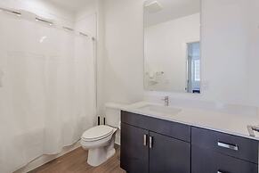 CozySuites Artistry Cincinnati