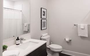 CozySuites Artistry Cincinnati