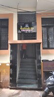 Goroomgo Banaras Homestay Varanasi
