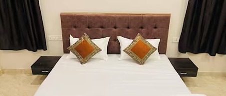 Goroomgo Banaras Homestay Varanasi