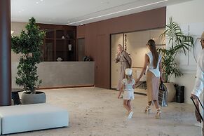 Elios Hill - Sun Kissed Happiness