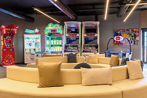 Elios Hill - Sun Kissed Happiness