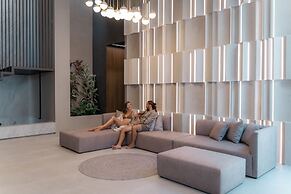 Elios Hill - Sun Kissed Happiness