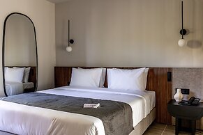 Elios Hill - Sun Kissed Happiness