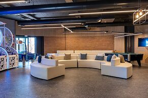 Elios Hill - Sun Kissed Happiness