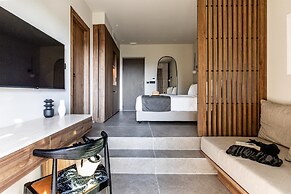 Elios Hill - Sun Kissed Happiness