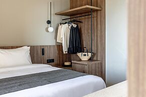 Elios Hill - Sun Kissed Happiness