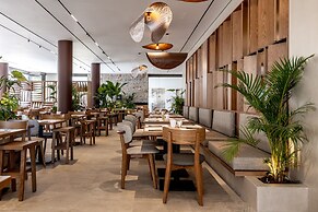 Elios Hill - Sun Kissed Happiness