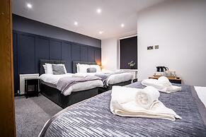 Woodhouse Hotel