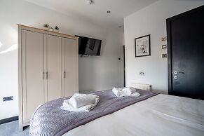 Woodhouse Hotel