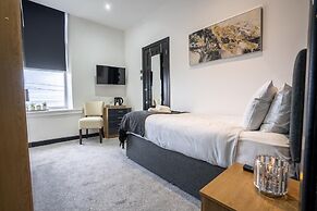 Woodhouse Hotel