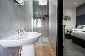 Woodhouse Hotel