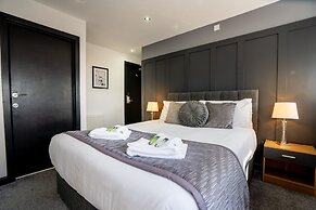 Woodhouse Hotel