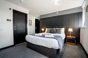 Woodhouse Hotel