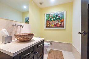 Luxurious 3 Bedroom Condo