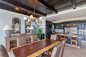 Luxurious 3 Bedroom Condo