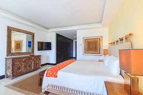 Luxurious 3 Bedroom Condo