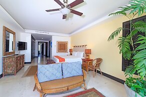 Luxurious 3 Bedroom Condo