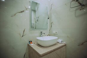 Royal Medis Hotel