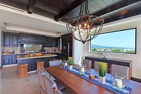 Amazing 4 Bedroom Condo