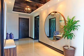 Amazing 4 Bedroom Condo