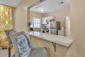 Midtown Marvel - 1br Oasis By Overton Park 1 Bedroom Apts by Redawning