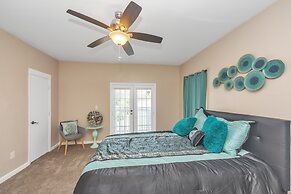 Midtown Marvel - 1br Oasis By Overton Park 1 Bedroom Apts by Redawning