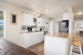 The Naughty Tortuga Rp121 3 Bedroom Home by Redawning