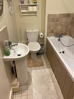 Oxfordshire Village Cottage With Private Garden