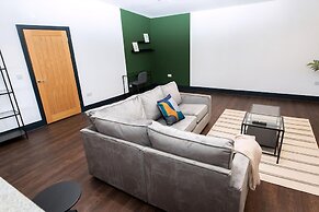 Kings Building- 2 Bed & Bathroom Flats