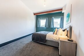 Kings Building- 2 Bed & Bathroom Flats