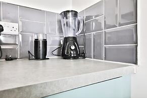 Kings Building- 2 Bed & Bathroom Flats