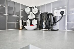 Kings Building- 2 Bed & Bathroom Flats