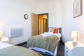 Kings Building- 2 Bed & Bathroom Flats