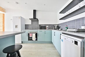 Kings Building- 2 Bed & Bathroom Flats