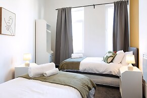 Kings Building- 2 Bed & Bathroom Flats