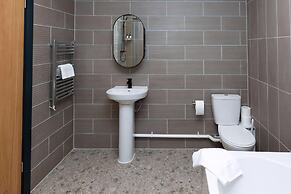 Kings Building- 2 Bed & Bathroom Flats