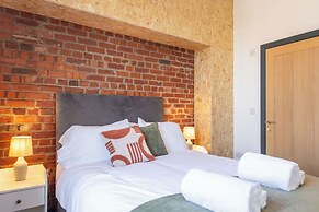 Kings Building- 2 Bed & Bathroom Flats