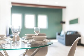 Kings Building- 2 Bed & Bathroom Flats