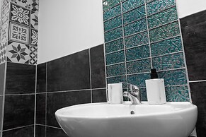 Kings Building- 2 Bed & Bathroom Flats