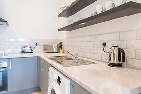 Kings Building- 2 Bed & Bathroom Flats